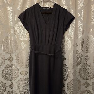 Banana Republic Sheath Dress V-Neck Cap Sleeve, Size 6